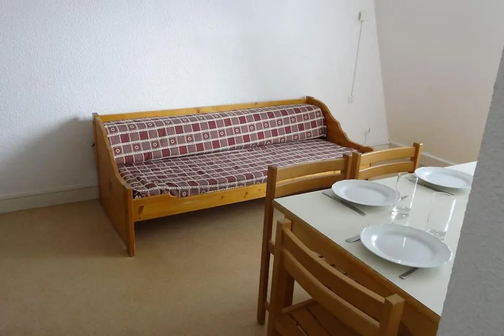 Appartement Dans Residence Aux Pieds Des Pistes Génos 0*,  Franciaország